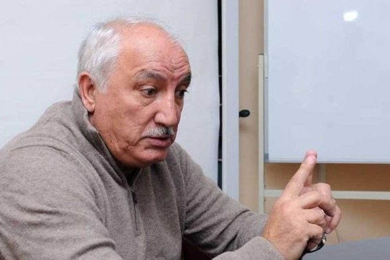 Ağasəlim Mircavadov: "Millimiz yalnız bu fəlsəfə ilə oynamalıdır"