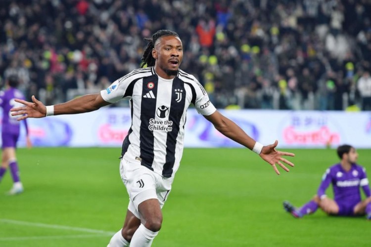 Fransa millisinin yarımmüdafiəçisi "Liverpul"un hədəfində