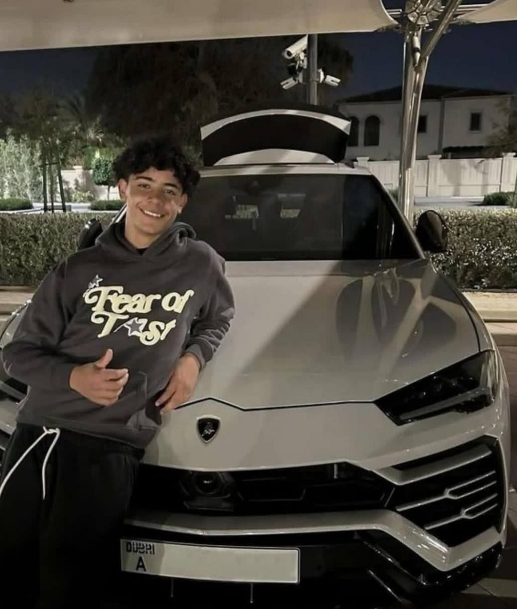 Kriştiano Ronaldo milliyə dəvət alan oğluna maşın hədiyyə etdi