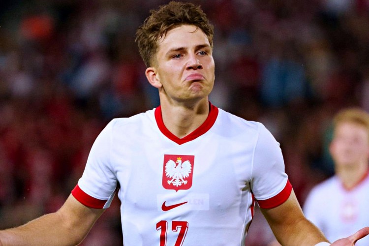 17 yaşlı futbolçunu 10 milyon avroya transfer etdilər