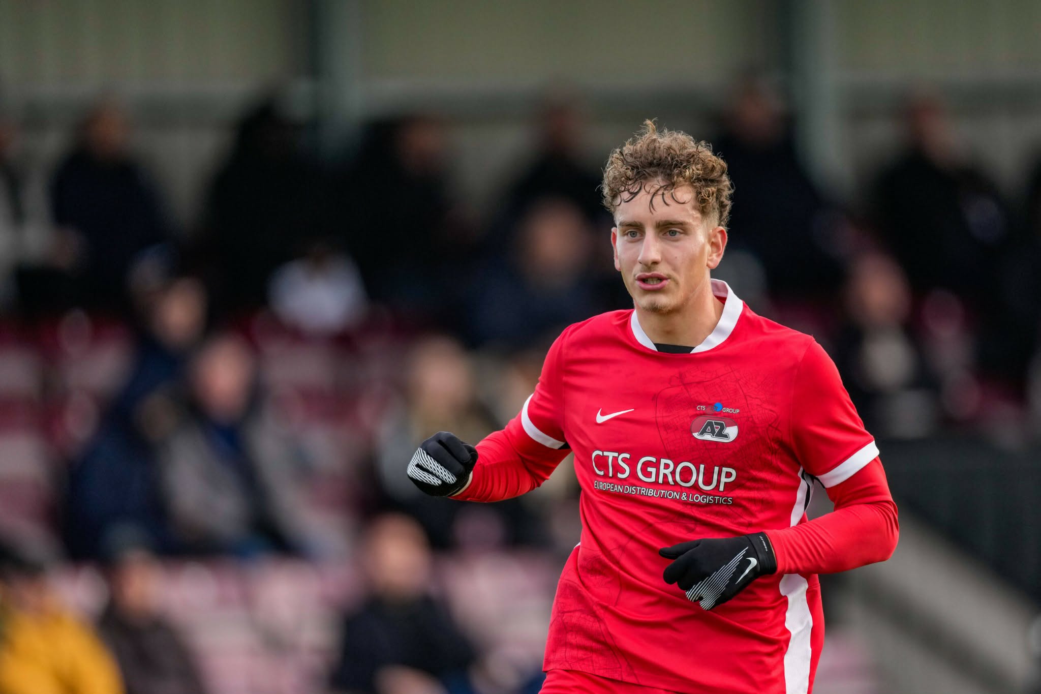 "Yuventus" 18 yaşlı macar futbolçuya "elçi" düşüb