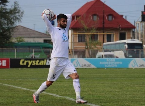 "Karvan" yeni futbolçu ilə anlaşdı