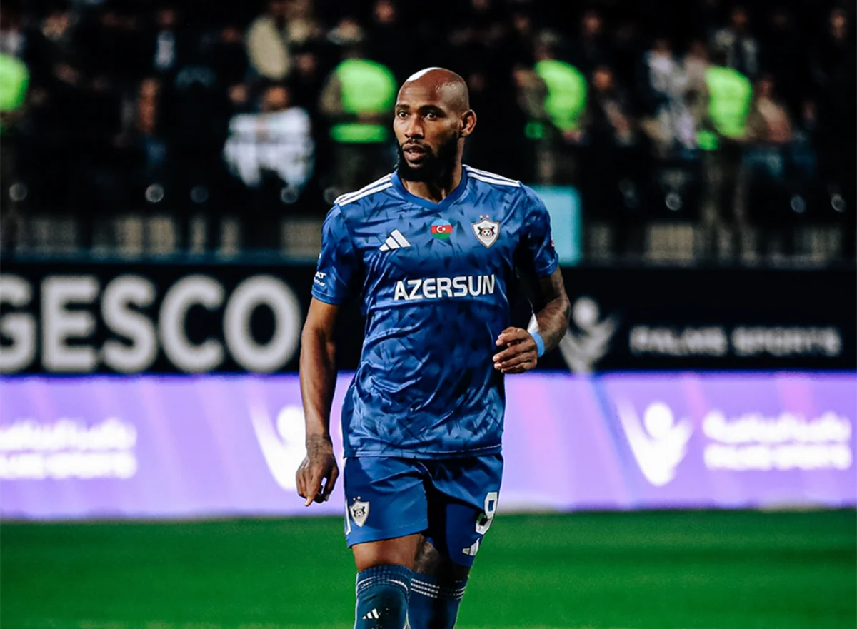 Kevin Medina ikinci "100"-ə  çatdı