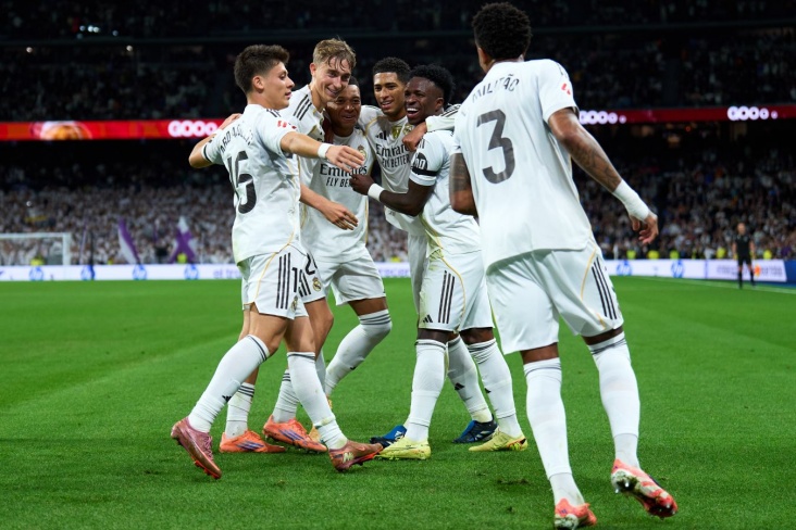 "Real"ın futbolçuları Joze Mourinyonu istəmirlər