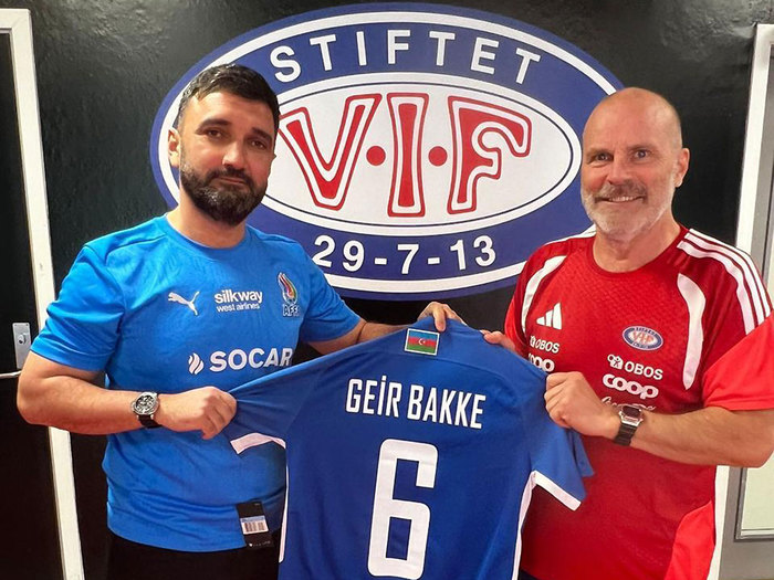 Millinin məşqçisi Norveç klubunun düşərgəsində