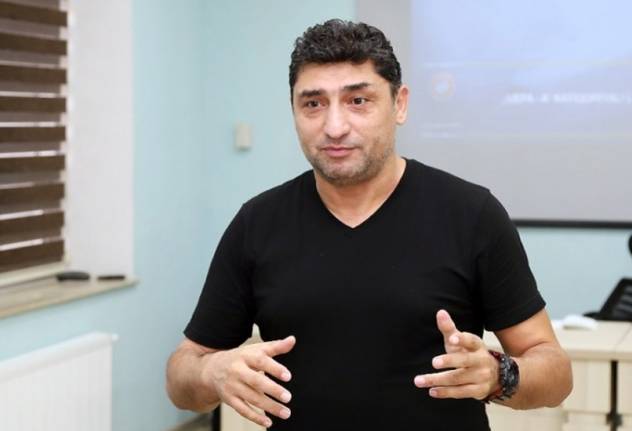 Aslan Kərimov: "Yaxşı əks hücumlar qura bilir, amma müdafiədə çatışmazlıqlar çoxdur"