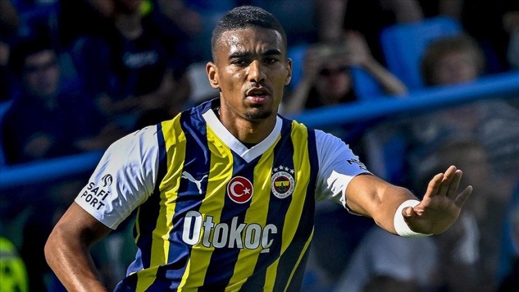 "Spartak" və "Qalatasaray" "Fənərbaxça"nın müdafiəçiləri ilə maraqlanır