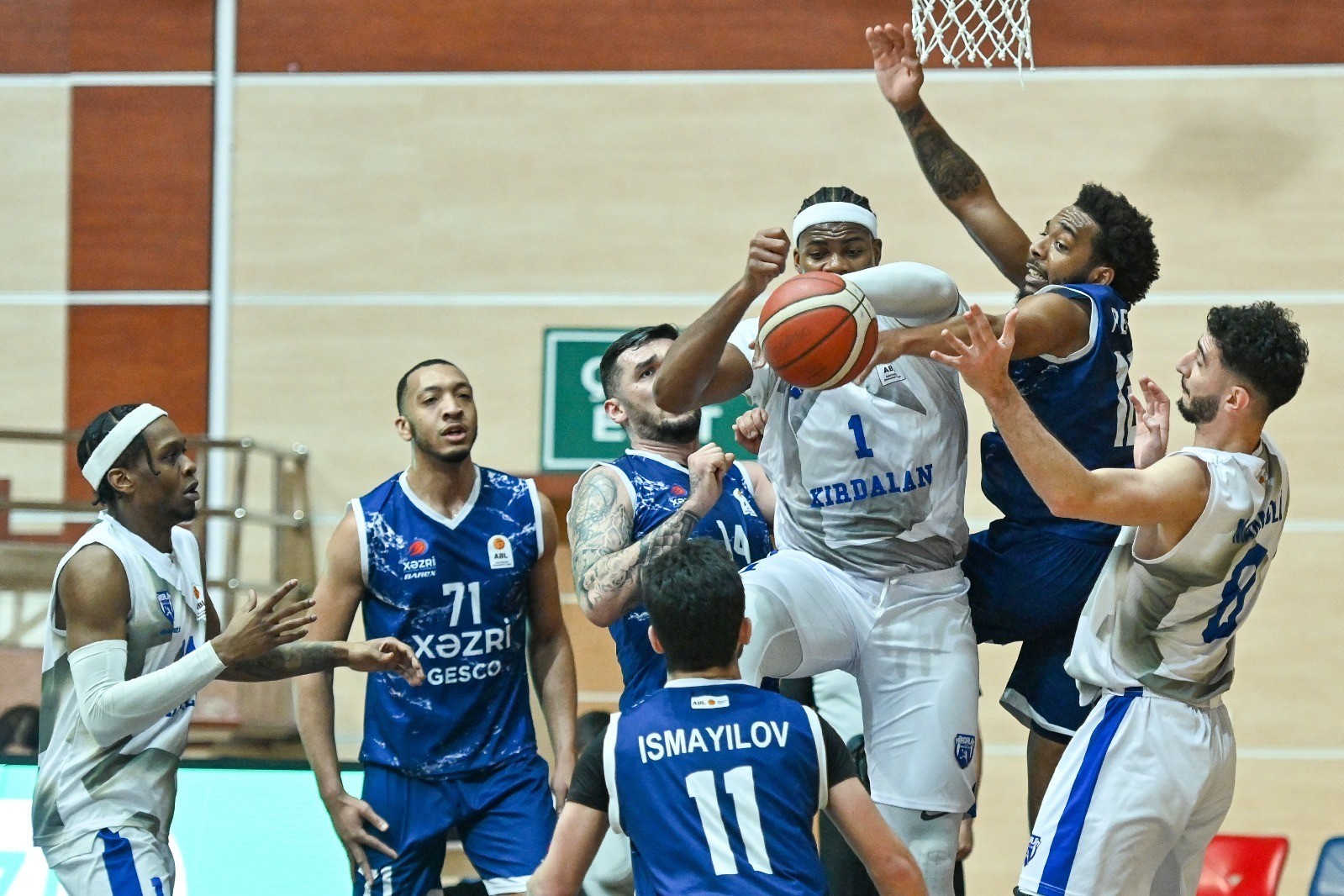 Basketbol Liqasında XV turun oyunları davam edir