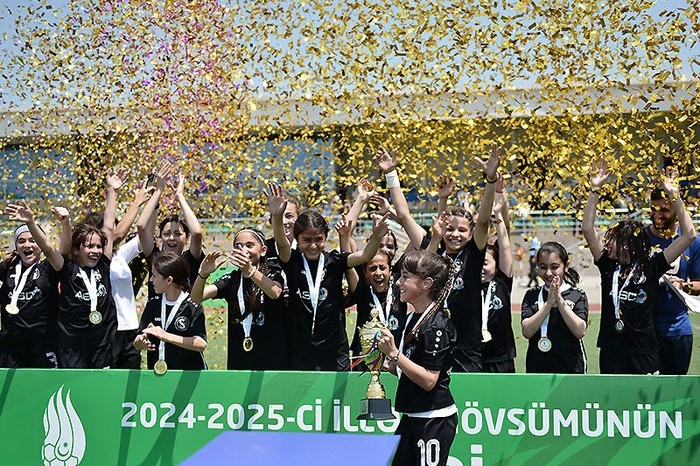 "Səbail" mükafatına qovuşdu