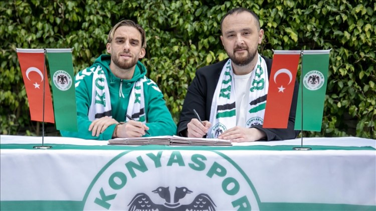 "Qalatasaray"dan "Konyaspor"a