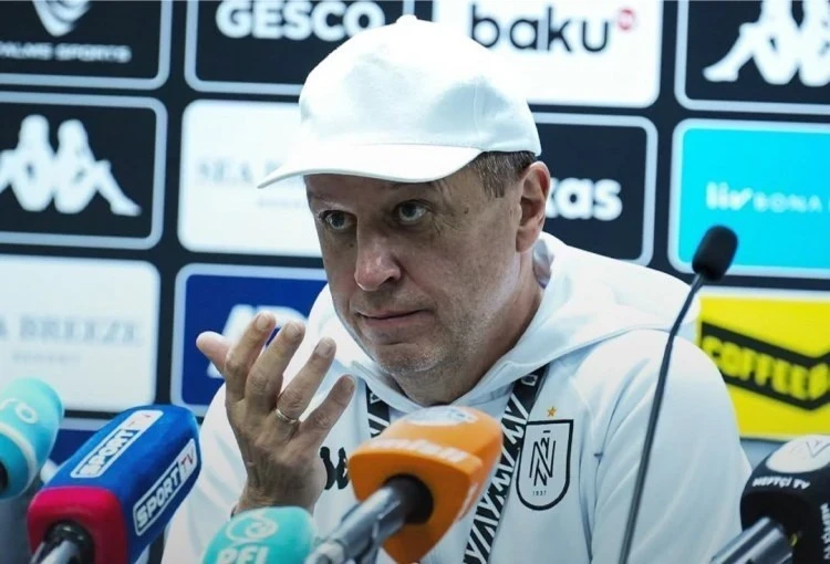 “Futbolçuların beyinlərinə girə bilmirəm”
