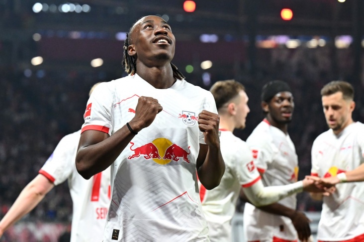 İngiltərənin 2 nəhəngi "RB Leypsiq"in hücumçusuna "elçi" düşüb