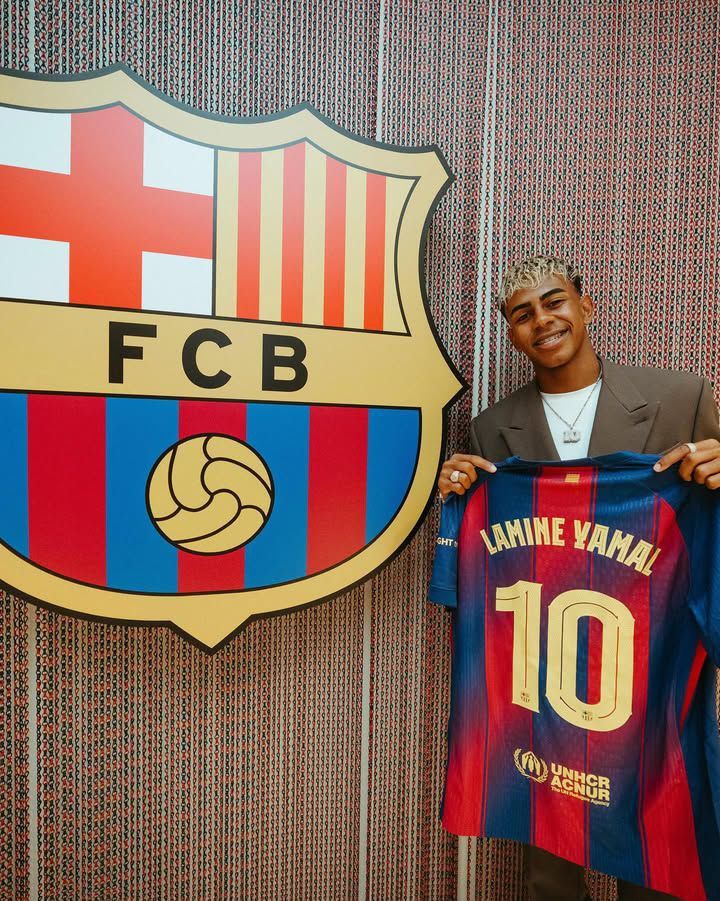 Lamin Yamal yeni nömrəsi ilə bağlı paylaşım edib