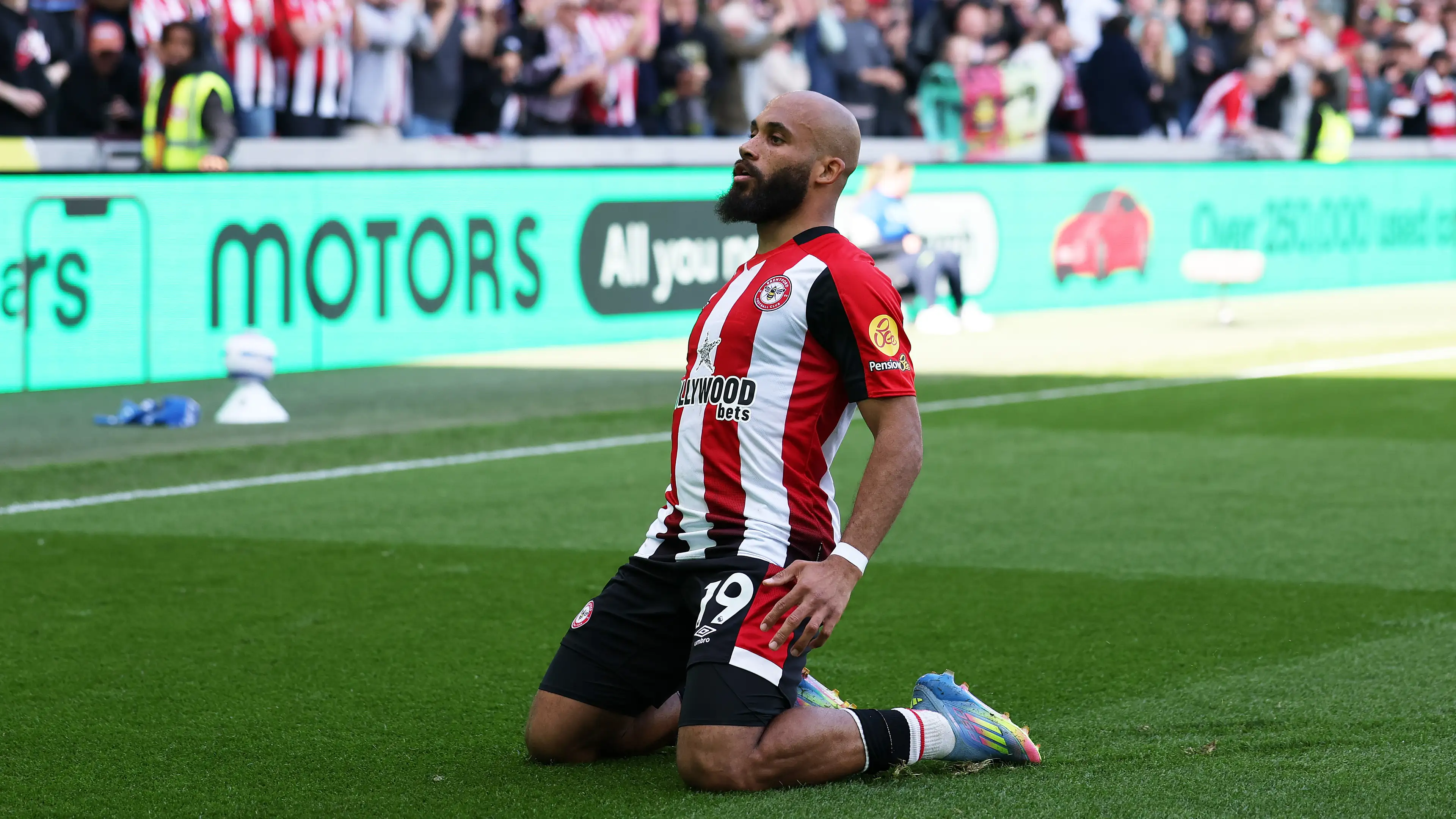 "Mançester Yunayted" kamerunlu forvarda görə 65 milyon ödəməyə hazırdır