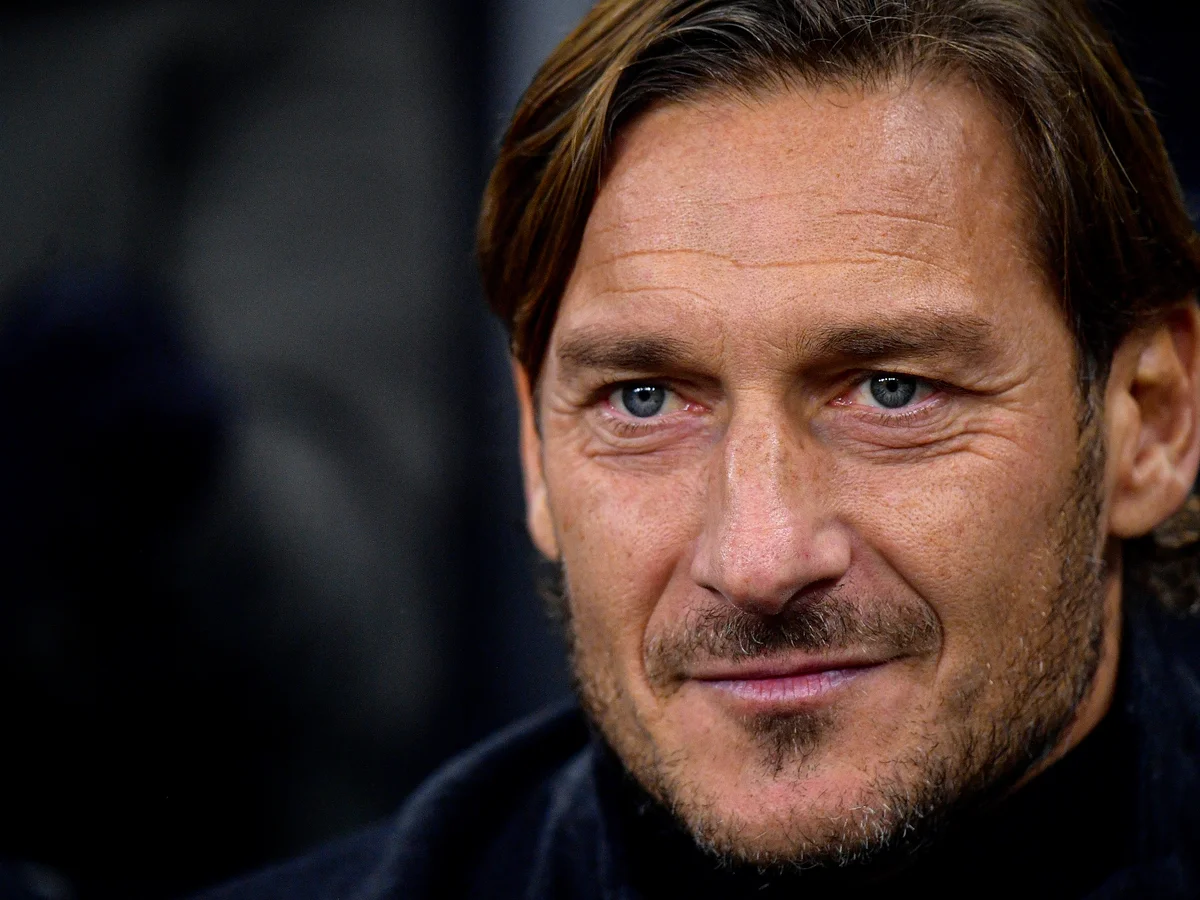 Totti bir yerdə oynamaq istədiyi futbolçunun adını açıqlayıb