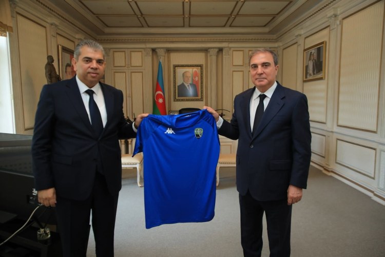 "Kəpəz"in rəhbəri Gəncənin icra başçısı ilə görüşdü