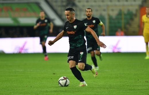 Namiq Ələsgərov azarkeşlərə mesaj göndərdi