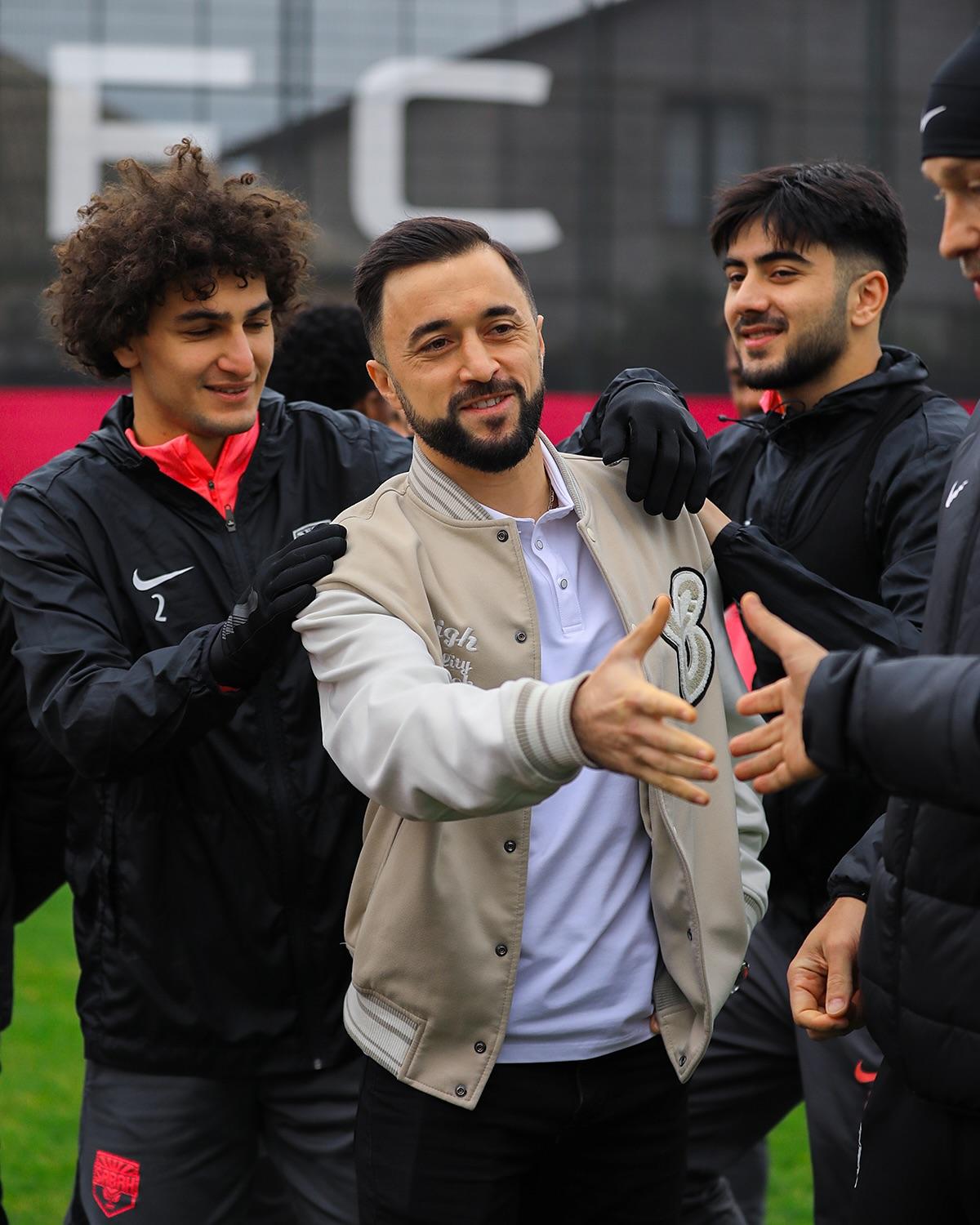 "Sabah" Elvini "Neftçi"yə yola saldı