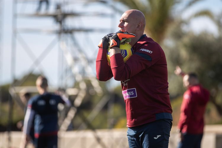 Kramarenkolu "hərbçilər" derbidə məğlubiyyətlə başladı