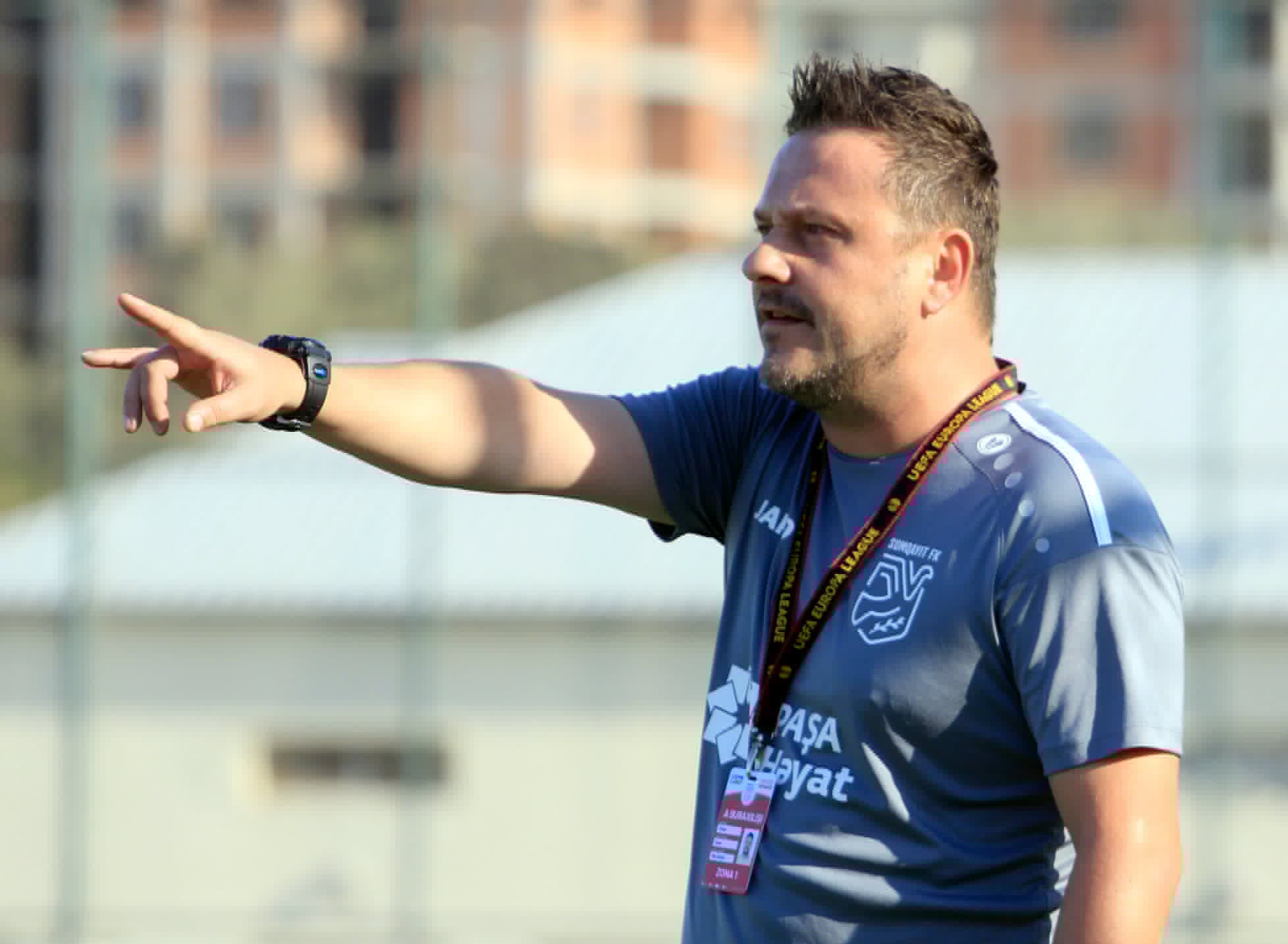 Hakan Sünal: “Türkiyə 1:0 qalib gələ bilər, amma 1:1 də mümkündür”