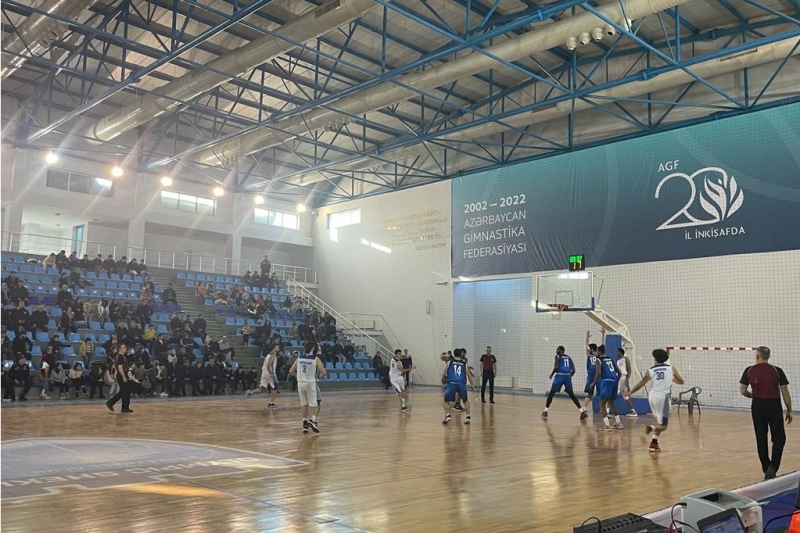 Autsayder doğma meydanda uduzdu