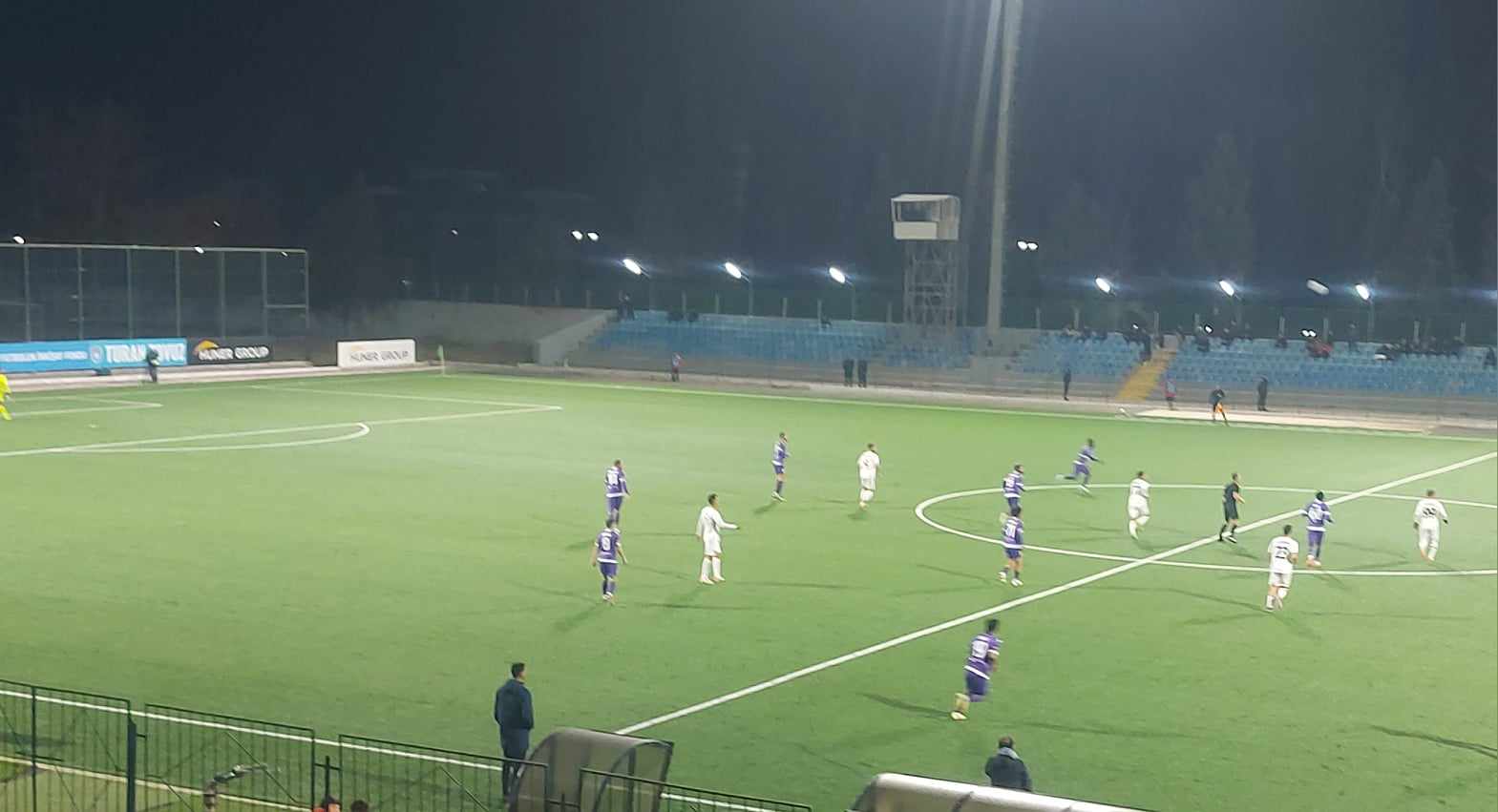 4 qolun vurulduğu oyunda qalib müəyyənləşmədi