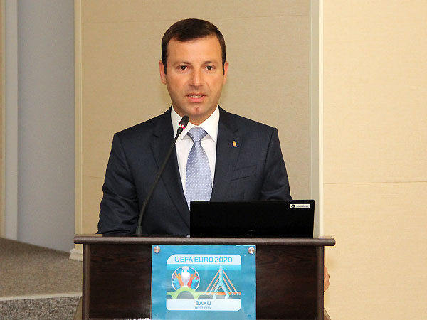 Elxan Məmmədovla milli, limitlər və düzgün piramida ətrafında