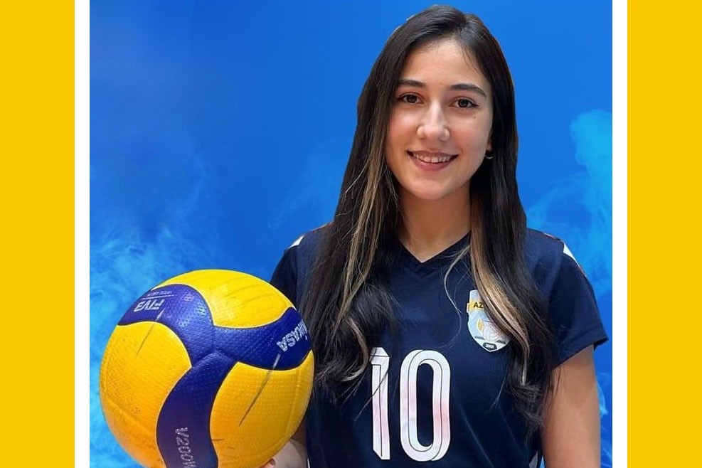 "Azərreyl" sabiq futbolçusunu "rənglərinə bağladı"