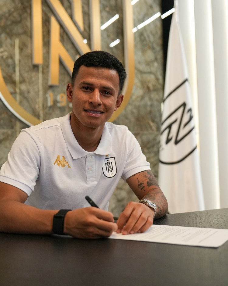"Neftçi" ekvadorlu futbolçunun transferini açıqladı - RƏSMİ