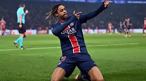 "Liverpul" Salahın əvəzinə PSJ-nin hücumçusunu istəyir