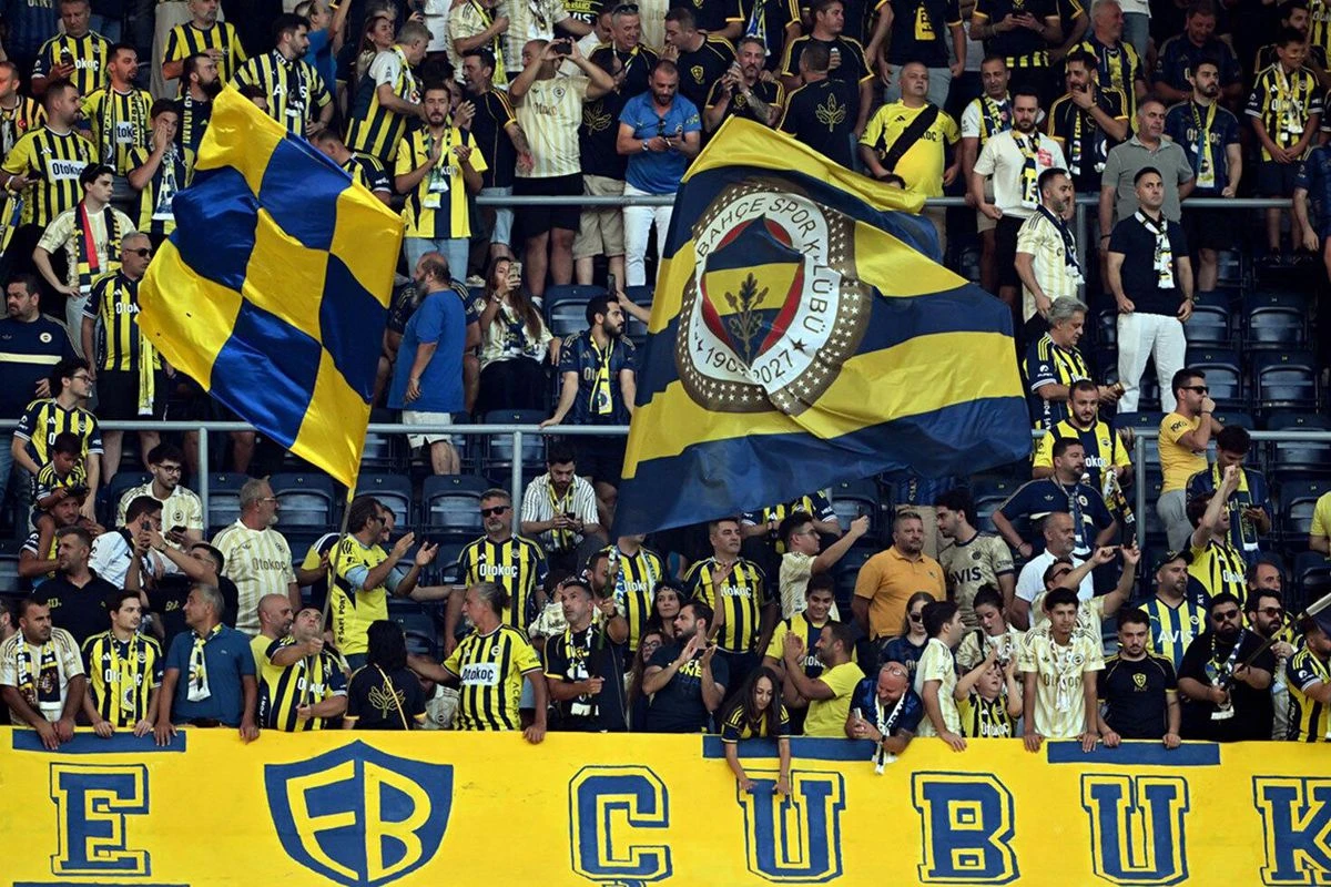 “Fənərbağça” – “Beşiktaş” derbisində faciə