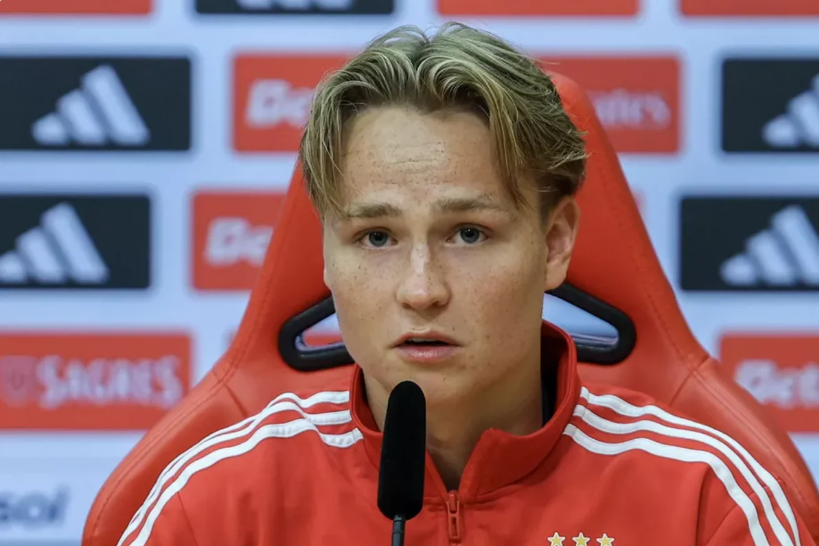 "Barselona" "Benfika"nın futbolçusu ilə maraqlanır