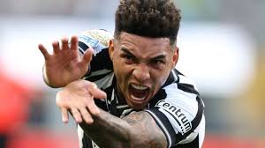 İngilis klubu braziliyalı hücumçu üçün 12 milyon təklif edir