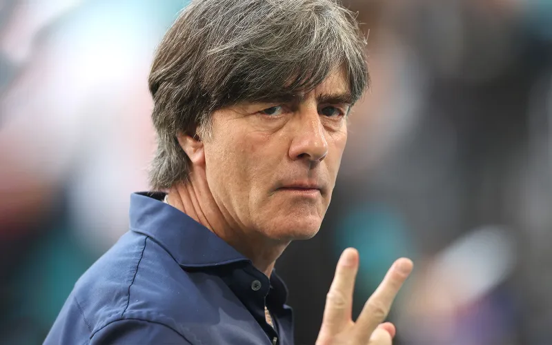 Özbəklər tanınmış almaniyalı mütəxəssislə danışıqlara başlayıb