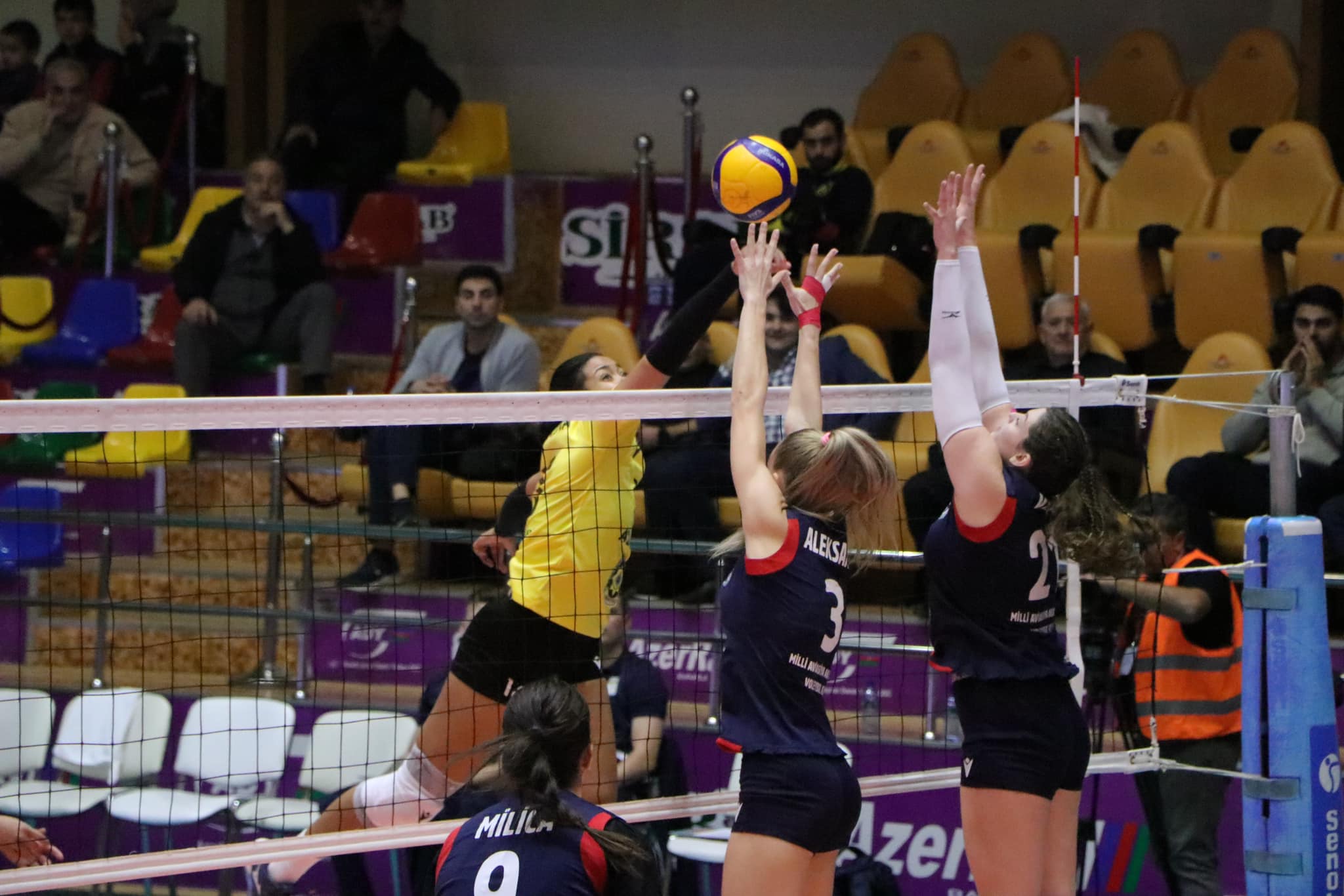 Yüksək Liqada VII tura start verilir