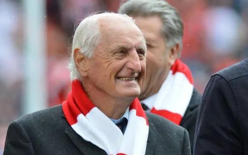 Dünya çempionu olmuş futbolçu dünyasını dəyişib