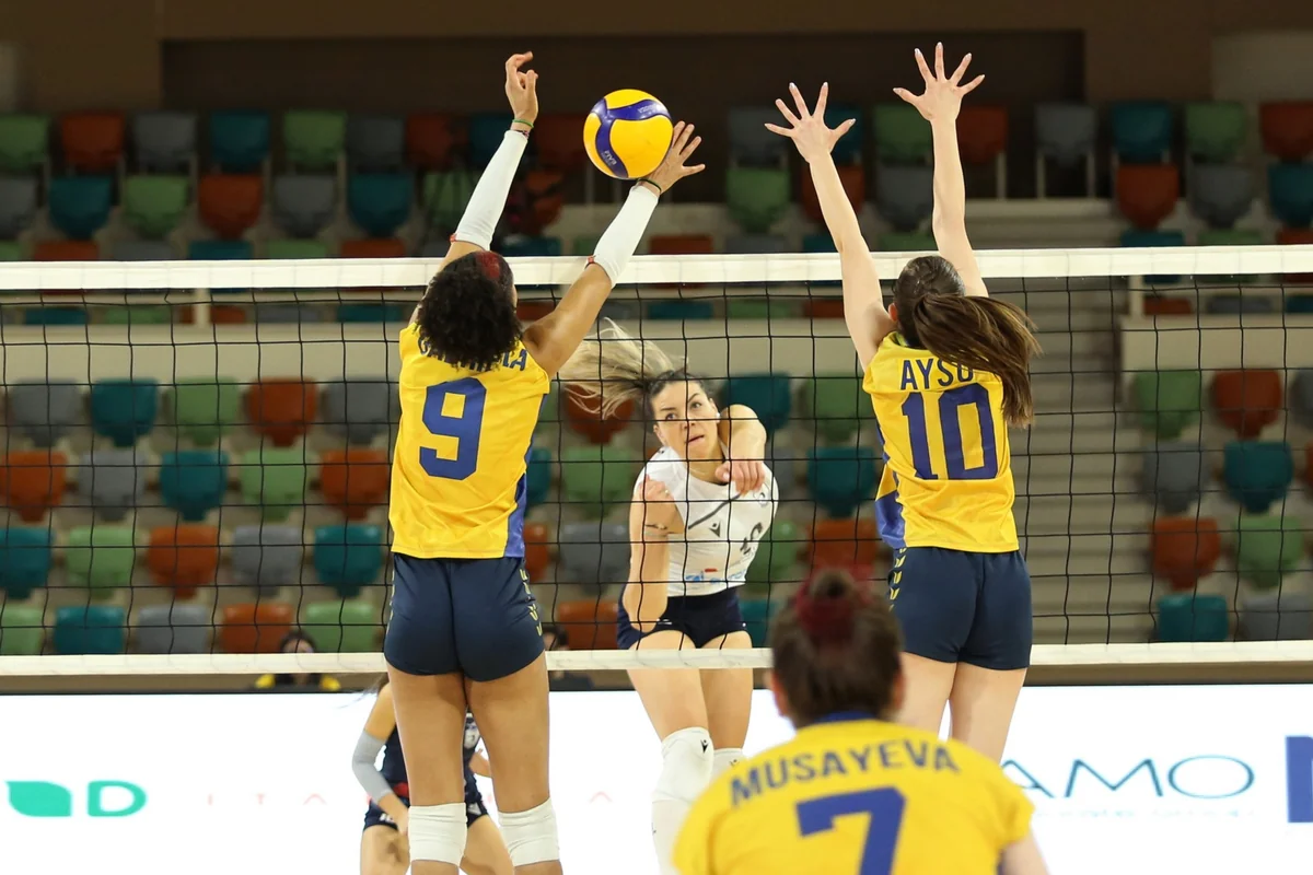 Qadınlar arasında Yüksək Liqada yarımfinal həyacanı