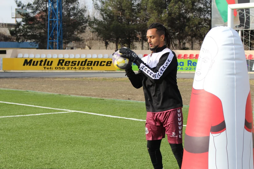 “Karvan-Yevlax”ın qapıçısı: "Növbəti oyunda qalib gəlsək, düşüncə tərzimizi dəyişə bilərik"