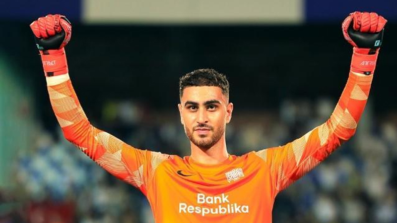 Yusif İmanov: "Gənc qapıçı kimi inkişaf perspektivimə mənfi təsir göstərdi"