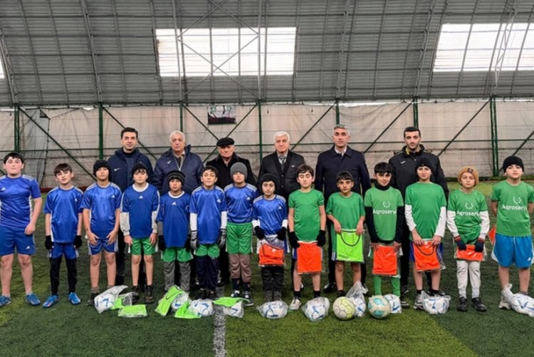 AFFA rəsmiləri bölgələrdə uşaq futbol məktəblərini ziyarət etdilər