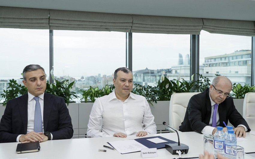 Sahil Babayev Olimpiya oyunlarına vəsiqə qazanan boksçularla görüşüb