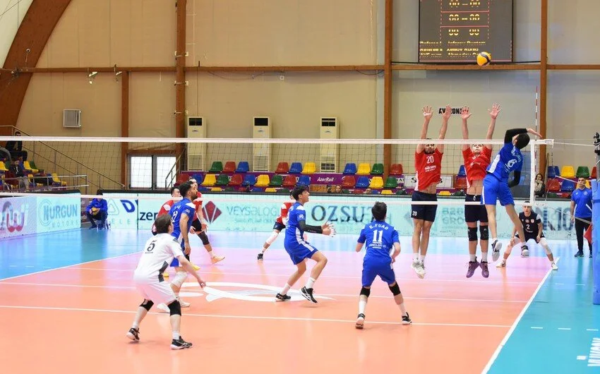 Yüksək Liqada XII tur başlayır