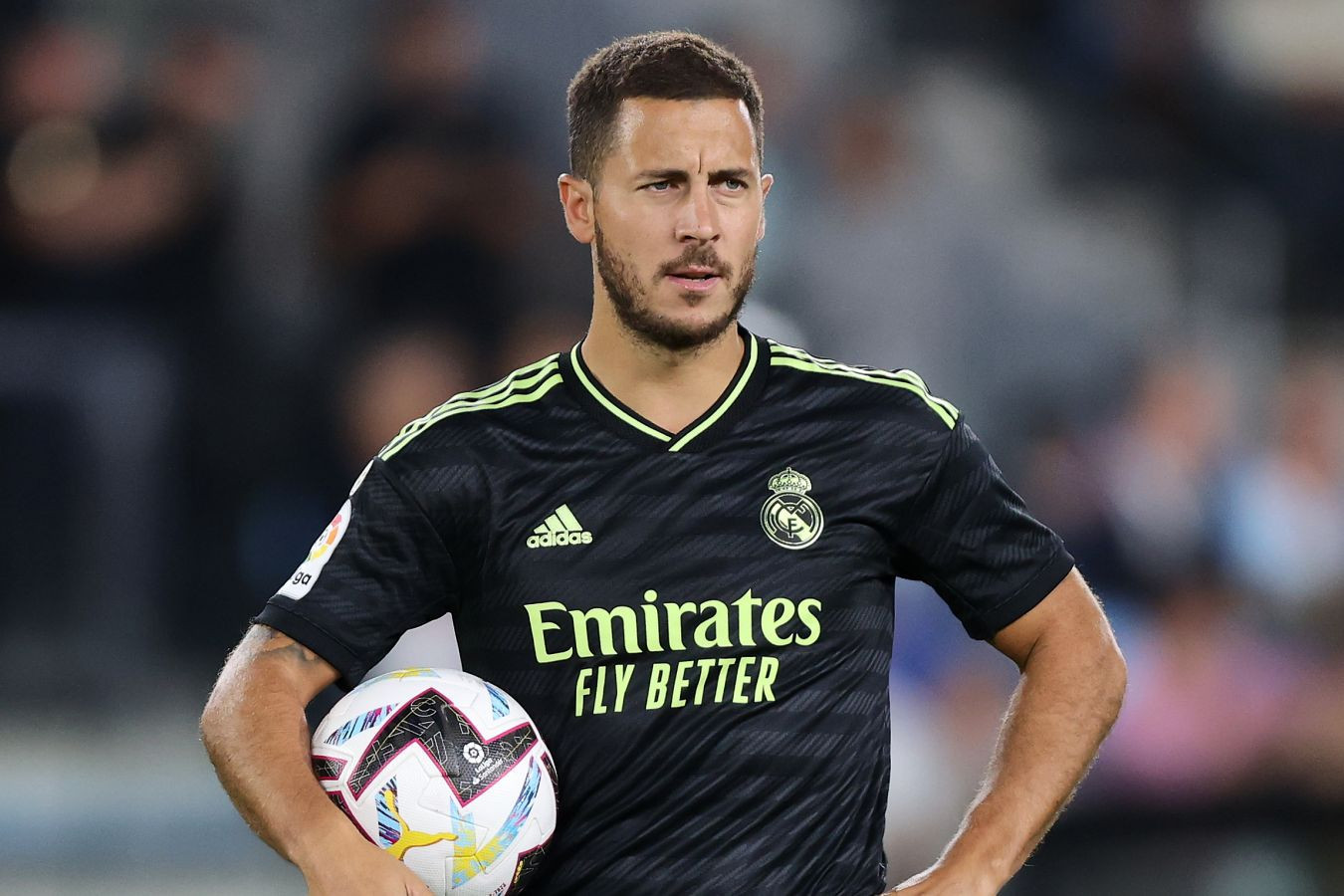 Belçika millisinin sabiq ulduzu uşaqlıq sirrini açıqlayıb