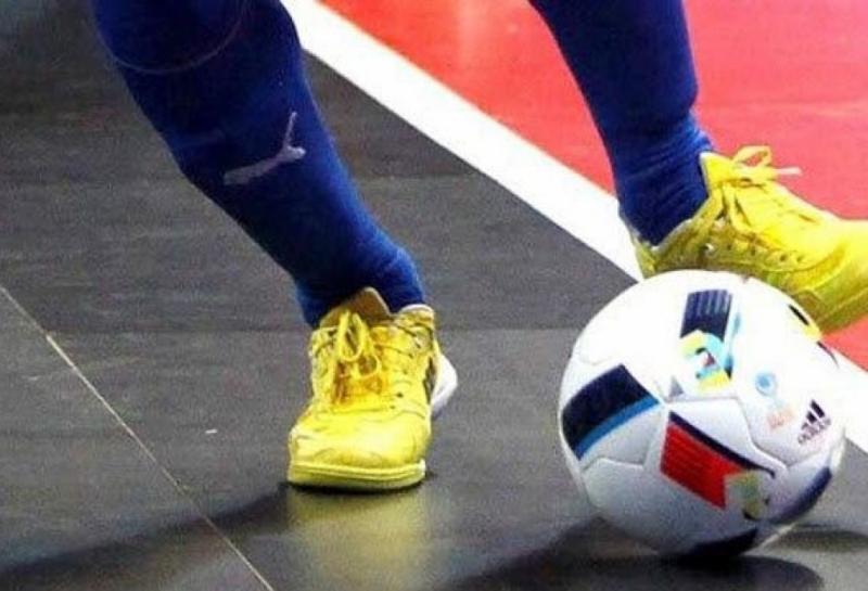 UEFA millimizin matçını italiyalı hakimə tapşırdı