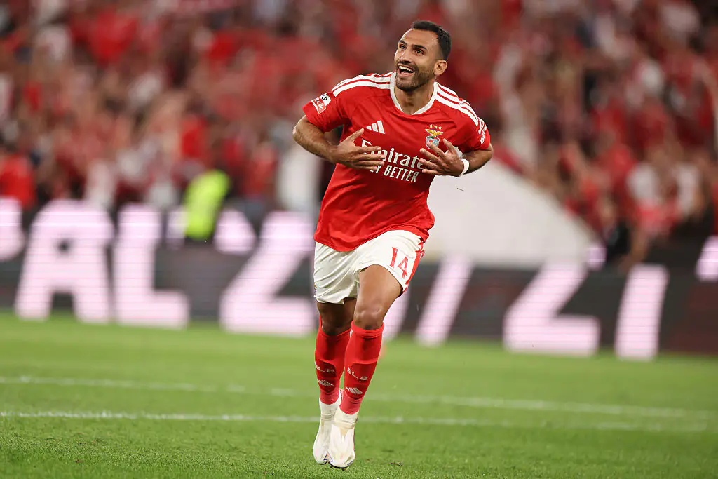 "Tottenhem" yunan hücumçunu istəyir