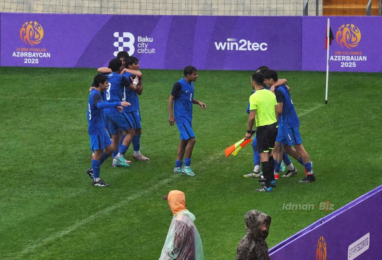 U-16  finalda rəqibini gözləyir