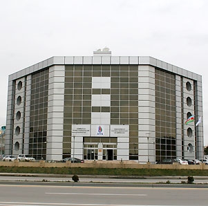 Premyer Liqa klublarına 800 manatlıq cərimə