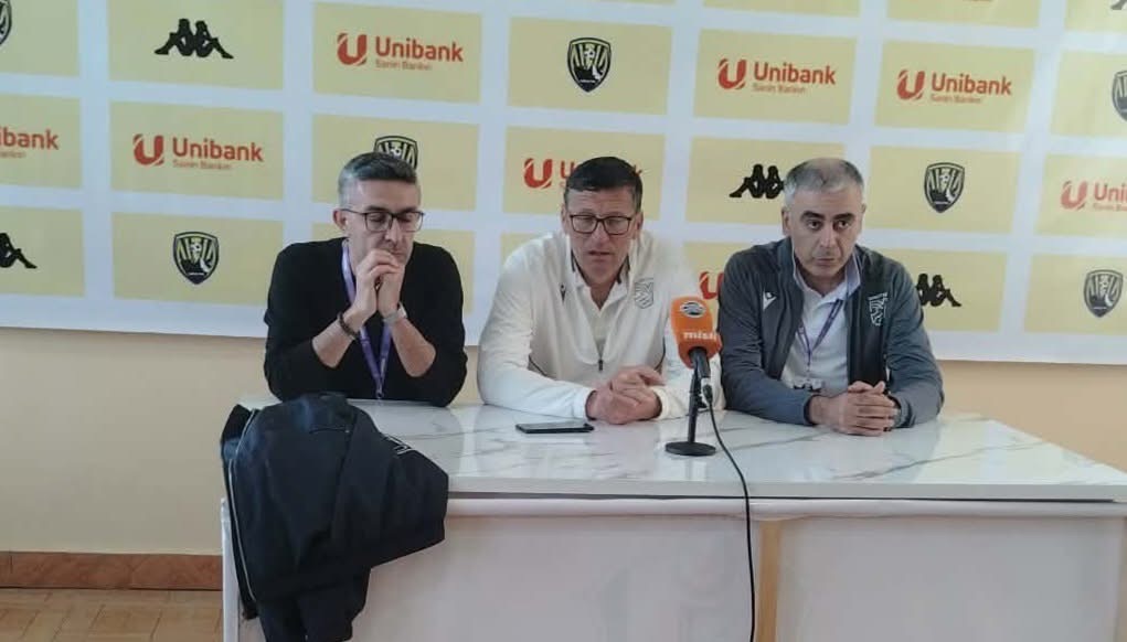 “Sumqayıt”ın məşqçisi: “Belə penaltini başa düşə bilmirəm”