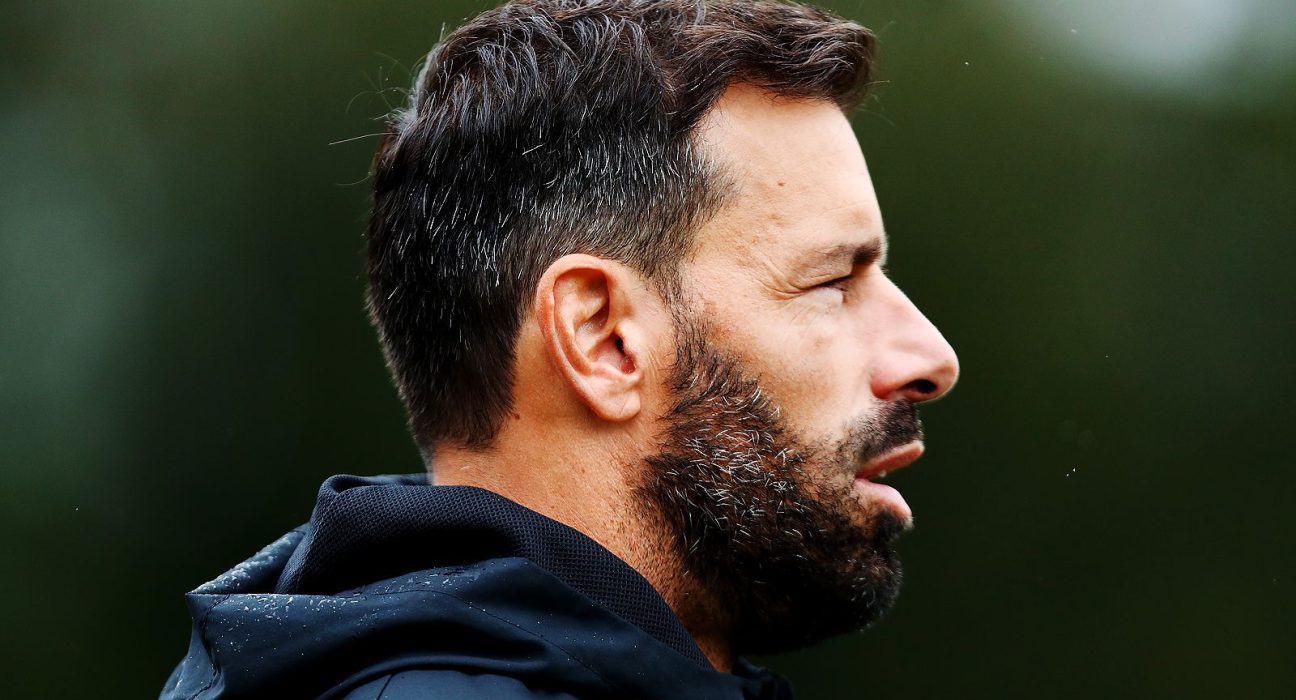 Van Nistelroy Almaniya klubunda işləyə bilər