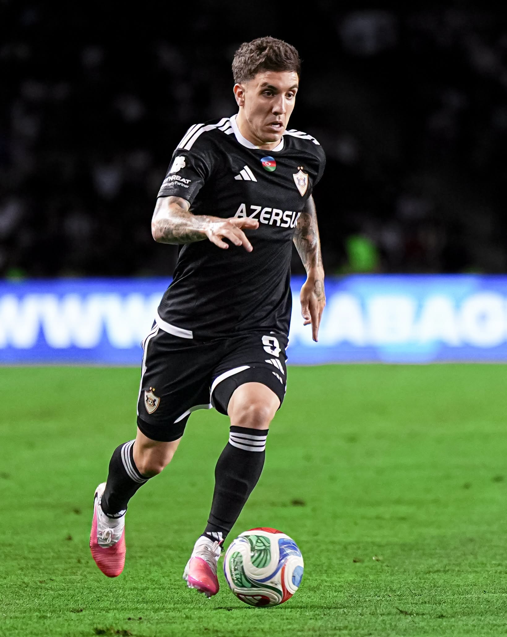 “Qarabağ”ın futbolçusu: “Belə xəbərlərin yayılması mənə və ailəmə pis təsir edir” – MÜSAHİBƏ
